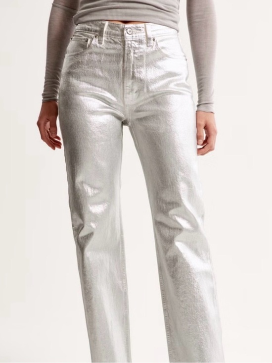 Abercrombie & Fitch Denim - NWT Abercrombie & Fitch The 90s Relaxed High Rise Jean Metallic Silver Size 25 0